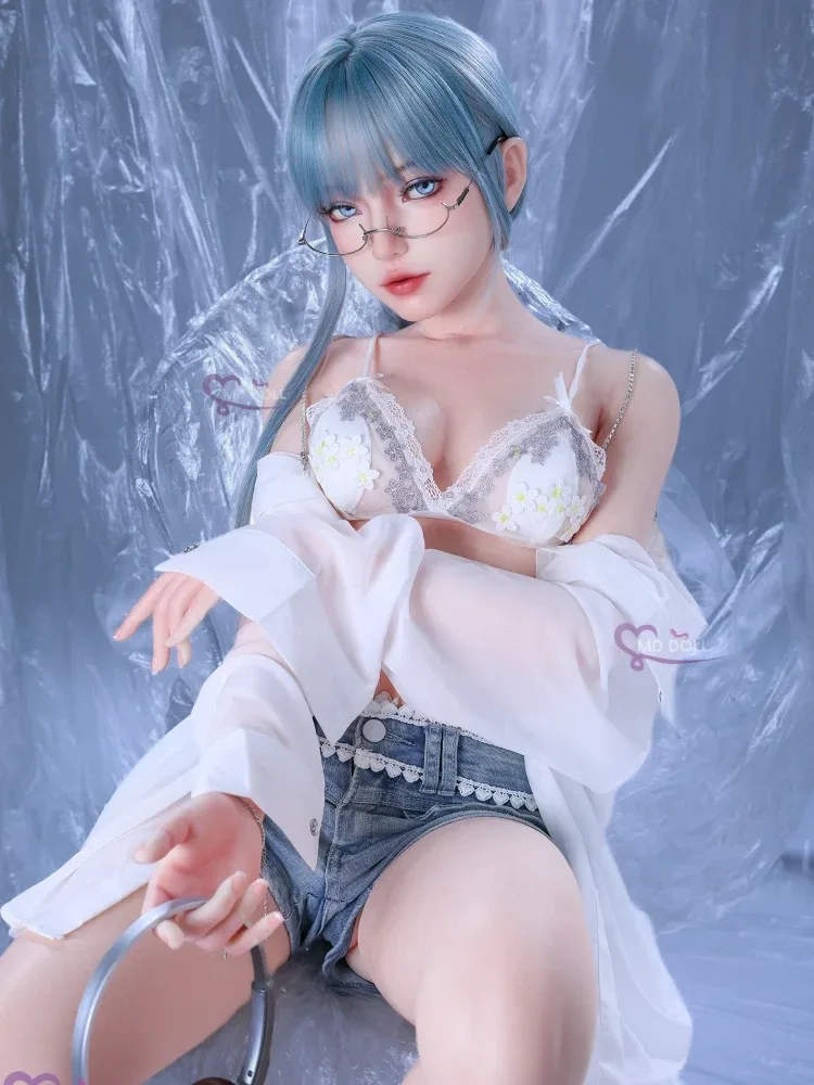 F725-159cm\/5ft22-27kg A Cup Small Breasts Silicone Sex Doll with Realistic Skin Texture | MD Doll