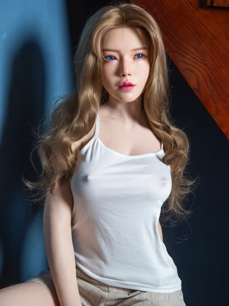 F2598- 166cm(5.4ft) C Cup Gel Breasts Silicone Love Doll|Qita Doll view 2